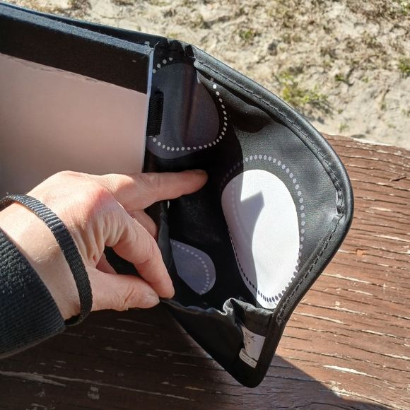 Thirty-One Tri-Fold Organizer - Picture 6 of 6